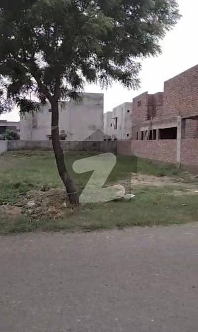 DHA 9 TOWN 5MARLA PLOT FOR SALE