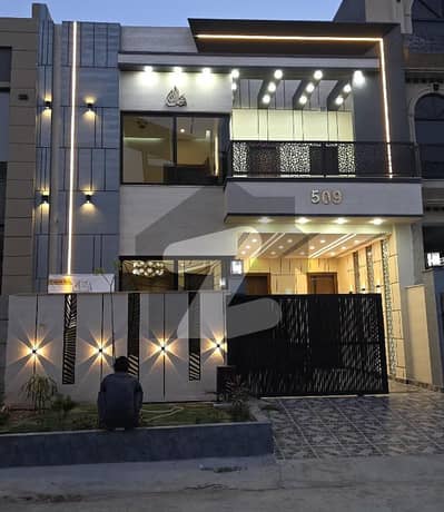 5 Marla Modern Designer House Available For Sale