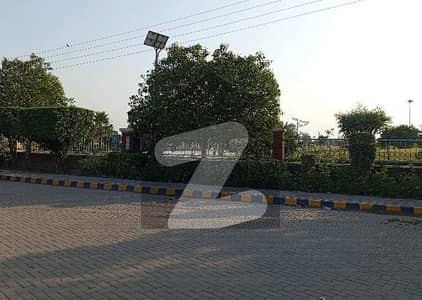 Prime Location Central Park - Block B Commercial Plot Sized 8 Marla For sale Prime Location Central Park - Block B Commercial Plot Sized 8 Marla For sale