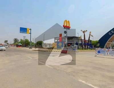 Prime Location Commercial Plot For Grabs In 8 Marla Lahore