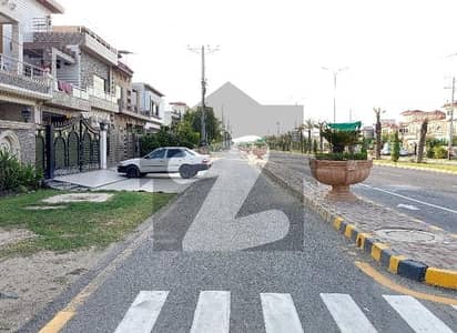 Prime Location 5 Marla Residential Plot For sale In Central Park Housing Scheme All facilities available here Prime Location 5 Marla Residential Plot For sale In Central Park Housing Scheme All facilities available here