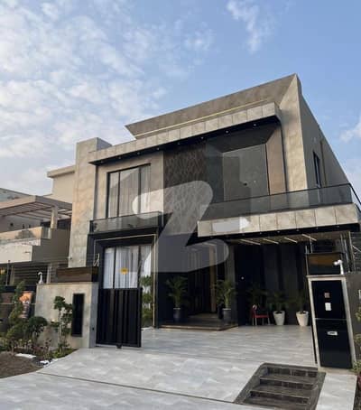 One Kanal Brand New Luxurious Bungalow With Fully Air Conditioners Located At Prime Location
