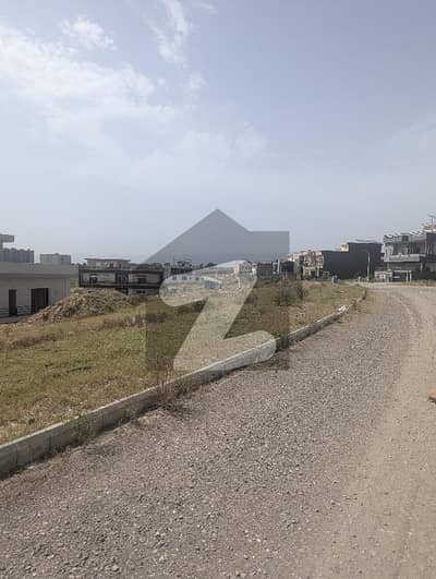 10 Marla Beautiful Plot Available For Sale 10 Marla Beautiful Plot Available For Sale