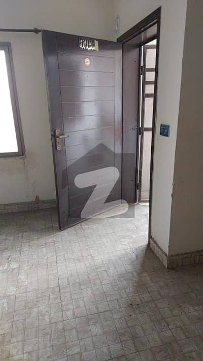 895 SQFT Flat Fot Sale in Khayaban e Amin Housing Society 895 SQFT Flat Fot Sale in Khayaban e Amin Housing Society