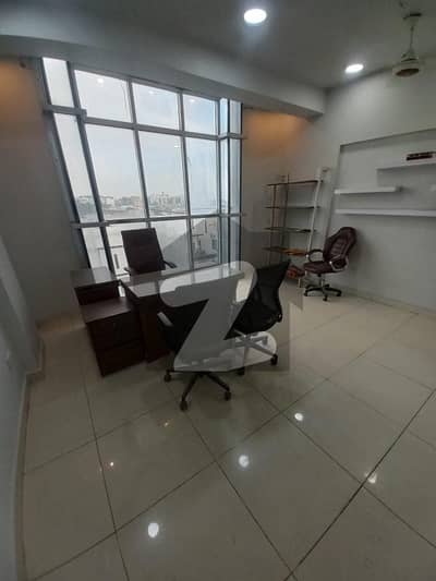 Prime Location In Badar Commercial Area Of Karachi, A 1000 Square Feet Office Is Available