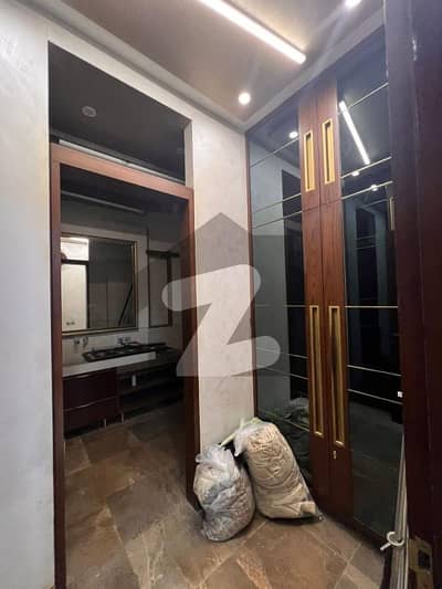 1000 Sq. Yards Luxury Bungalow for Sale DHA Phase 8, Karachi