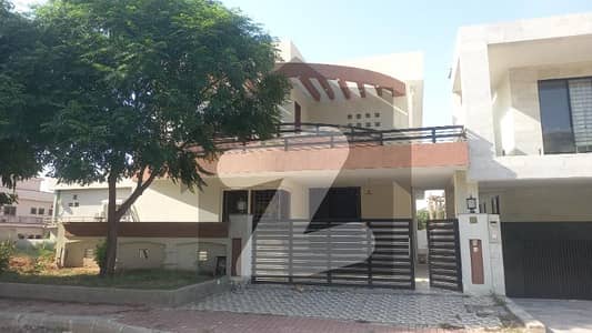 10 MARLA 4 BEDROOM HOUSE WITH BASMENT HALL FOR SALE 10 MARLA 4 BEDROOM HOUSE WITH BASMENT HALL FOR SALE