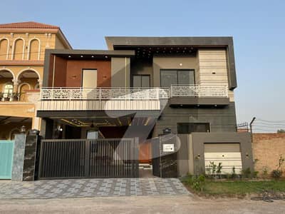 10 Marla Modern House for Sale Wapda Town Phase 2, Multan