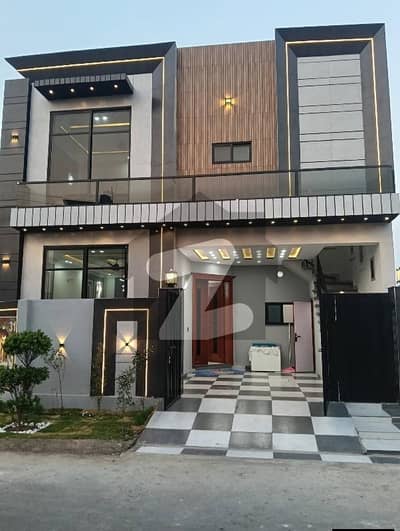 Al Harm Garden 1.5 Store House Top Of Line House Is Alharm Market Al Harm Garden 1.5 Store House Top Of Line House Is Alharm Market