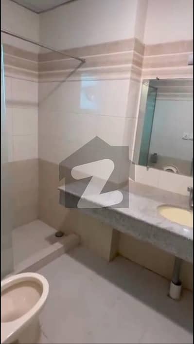 18 ویسٹ ریزیڈنشیا ایف ۔ 11/1,ایف ۔ 11,اسلام آباد میں 3 کمروں کا 12 مرلہ فلیٹ 3.5 لاکھ میں کرایہ پر دستیاب ہے۔