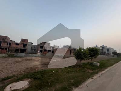5 Marla Residential Plot for Sale in Park View City Prime Location, Great Value!