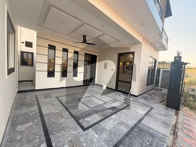 7 MARLA BRAND NEW HOUSE FOR SALE