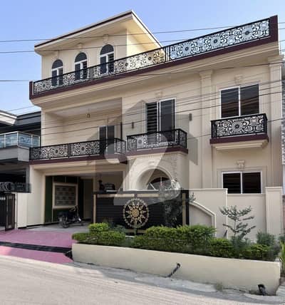 HOUSE FOR SALE soangarden BLOCK D