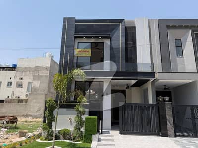 5 MARLA ELEGANT AND FULLY MAINTAINED SUPER HOT LOCATED BUNGALOW IS AVAILABLE IN BANKERS AVENUE BLOCK G, BEDIAN ROAD, LAHORE. 5 MARLA ELEGANT AND FULLY MAINTAINED SUPER HOT LOCATED BUNGALOW IS AVAILABLE IN BANKERS AVENUE BLOCK G, BEDIAN ROAD, LAHORE.