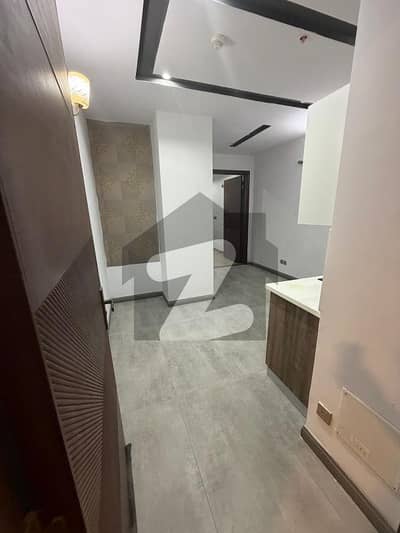 Gulberg Arena 6th Floor Main Road Facing 1 Bed Apartment Available For Rent Gulberg Arena 6th Floor Main Road Facing 1 Bed Apartment Available For Rent