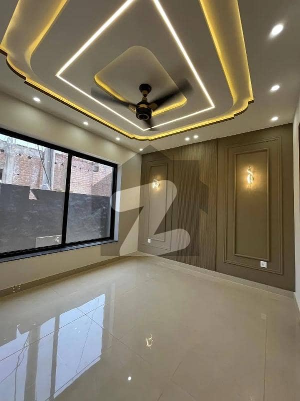 BEAUTIFUL HOUSE FOR RENT AVAILABLE BEAUTIFUL HOUSE FOR RENT AVAILABLE