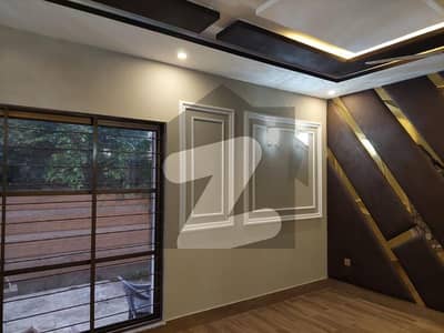 1 KANAL HOUSE FOR RENT IN DHA EME SOCIETY BLOCK D
