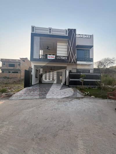8 MARL BRAND NEW HOUSE FOR SALE IN JINNAH GARDEN ISLAMABAD