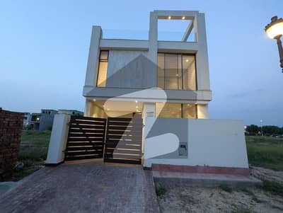 5 Marla House Avaliable For Rent In Lake City
