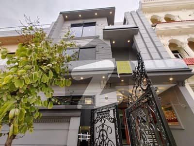 5 Marla Modern House FOR RENT in DHA 9 TOWN