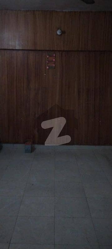 Prominently-Located 750 Square Feet Flat Available In Gulistan-E-Jauhar - Block 18