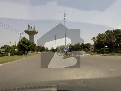 Main blvd plot corner 150 ft road facing park imperial garden