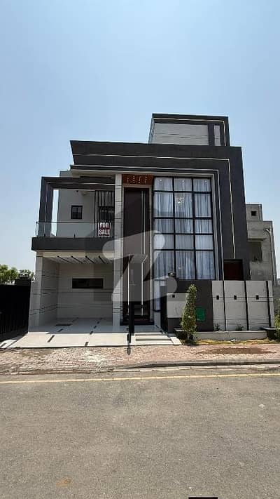 5 Marla Modern House for Sale in Bahria Town Lahore, Tulip Block