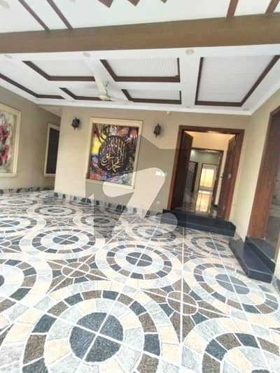10 Marla House Available For Rent