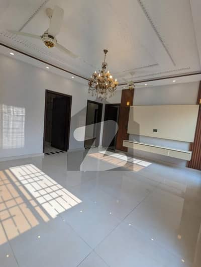 10 Marla Upper Portion Available For Rent In Wapda Town Phase 1