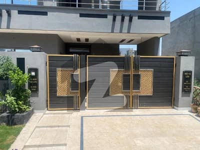 10 MARLA PRIME LOCATION HOUSE FOR SALE IN LDA AVENU