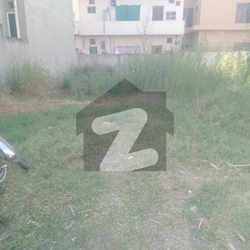 7 Marla plot for sale 7 Marla plot for sale
