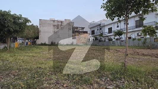 Bahria enclave sector C kanal plot for sale