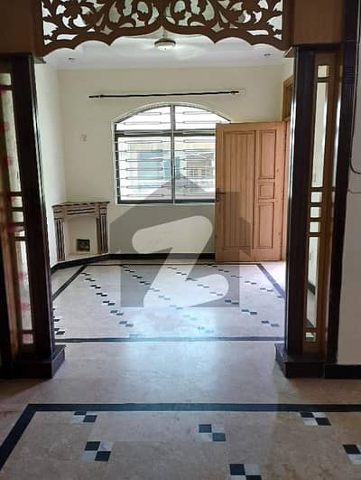 25*50 upper portion for rent in Pakistan town
