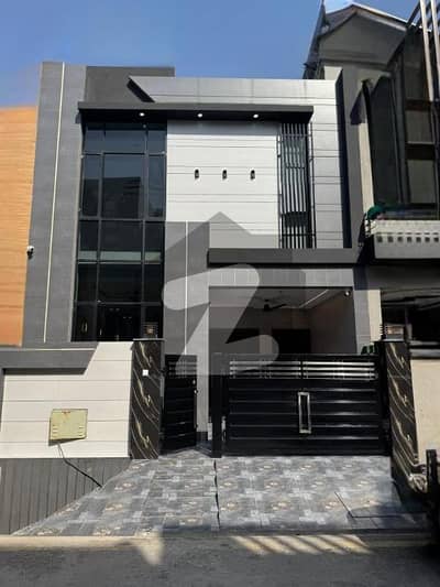 5 Marla Brand New House Available For Sale In M-7A Lake City Lahore.
