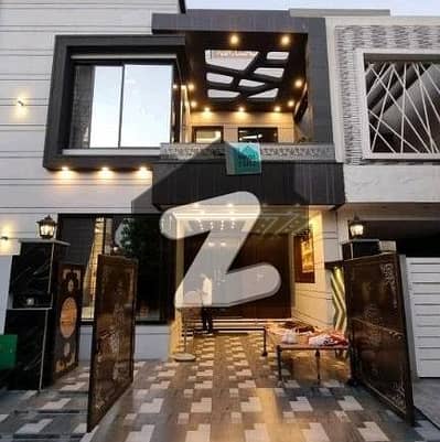 05 Marla Modren House For Sale In Jinnah Block 60feet Road Bahria Town Lahore