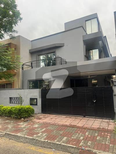 Bahria Town Phase 3, 5 Bed Full House Available For Rent