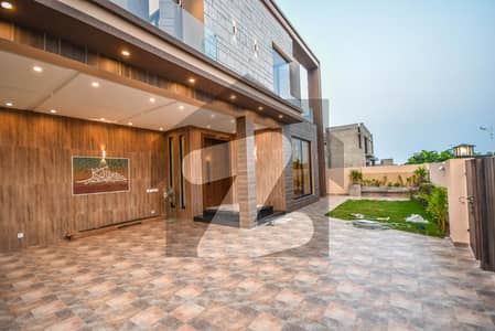 10 Marla Beautifully Designed Modern House for Sale DHA Phase 8 Ex Air Avenue
