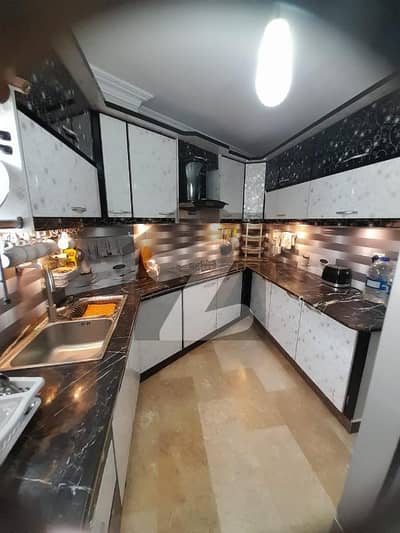 3 BEDS DRAWING DINING BOUNDARY WALL FLAT IN BLOCK 16, GULSHAN E IQBAL