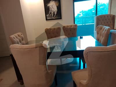 Luxury 3-Bed Apartment For Rent In 18th West Park Facing**