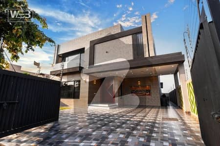 Modern 1 Kanal House in DHA Phase 7 AT Good Location For Sale
