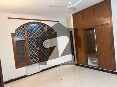 E-11 Triple Storey House 1 Kanal Having 9 Bedrooms Attached Washrooms 3DD 3TvL 3kitchen 3SQ Price 14 Crore E-11 Triple Storey House 1 Kanal Having 9 Bedrooms Attached Washrooms 3DD 3TvL 3kitchen 3SQ Price 14 Crore
