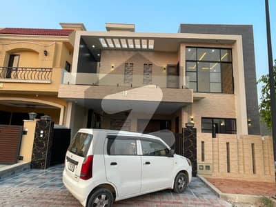 بحریہ انکلیو - سیکٹر سی 1 بحریہ انکلیو,بحریہ ٹاؤن,اسلام آباد میں 5 کمروں کا 10 مرلہ مکان 5.85 کروڑ میں برائے فروخت۔ بحریہ انکلیو - سیکٹر سی 1 بحریہ انکلیو,بحریہ ٹاؤن,اسلام آباد میں 5 کمروں کا 10 مرلہ مکان 5.85 کروڑ میں برائے فروخت۔