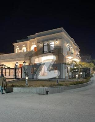 1 Kanal Corner Luxury House For Sale In G-13 Islamabad