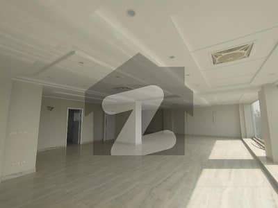 14 Marla cm  14 Marla community first floor for rent