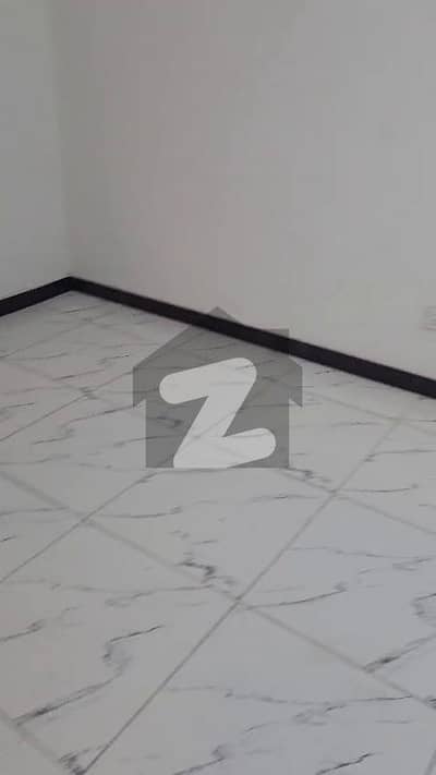 500 Yards 2 Bedroom Lower Portion For Rent