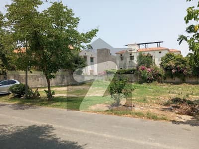 ڈی ایچ اے فیز 6 - بلاک ایل فیز 6,ڈیفنس (ڈی ایچ اے),لاہور میں 2 کنال رہائشی پلاٹ 13.35 کروڑ میں برائے فروخت۔ ڈی ایچ اے فیز 6 - بلاک ایل فیز 6,ڈیفنس (ڈی ایچ اے),لاہور میں 2 کنال رہائشی پلاٹ 13.35 کروڑ میں برائے فروخت۔