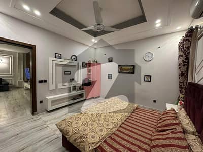 1 Kanal Beautiful House For Sale   Luxury Living at Its Best.