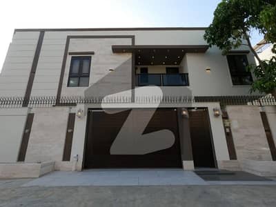ڈی ایچ اے فیز 4 ڈی ایچ اے ڈیفینس,کراچی میں 6 کمروں کا 12 مرلہ مکان 14.0 کروڑ میں برائے فروخت۔ ڈی ایچ اے فیز 4 ڈی ایچ اے ڈیفینس,کراچی میں 6 کمروں کا 12 مرلہ مکان 14.0 کروڑ میں برائے فروخت۔