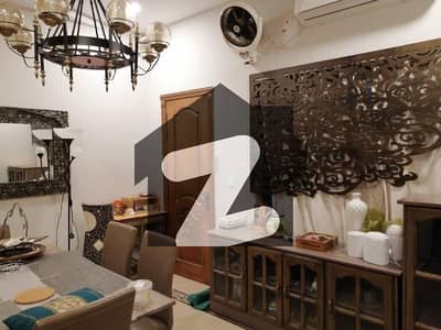 ڈی ۔ 12 اسلام آباد میں 7 کمروں کا 14 مرلہ مکان 4.4 لاکھ میں کرایہ پر دستیاب ہے۔