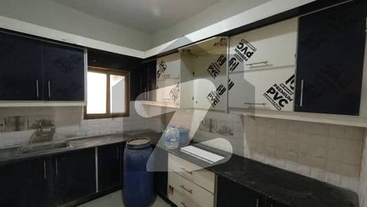 Prime Location 1100 Square Feet Flat In Beautiful Location Of Gulistan-e-Jauhar